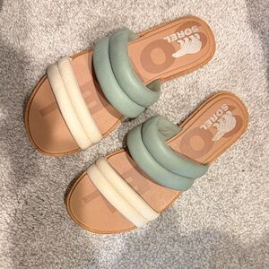 Sorel Women's Tan and Mint Sandals